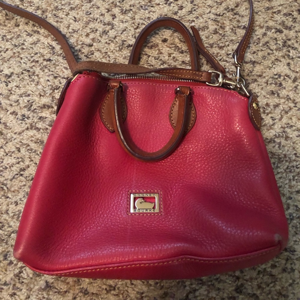 Dooney & Bourke pink shoulder bag